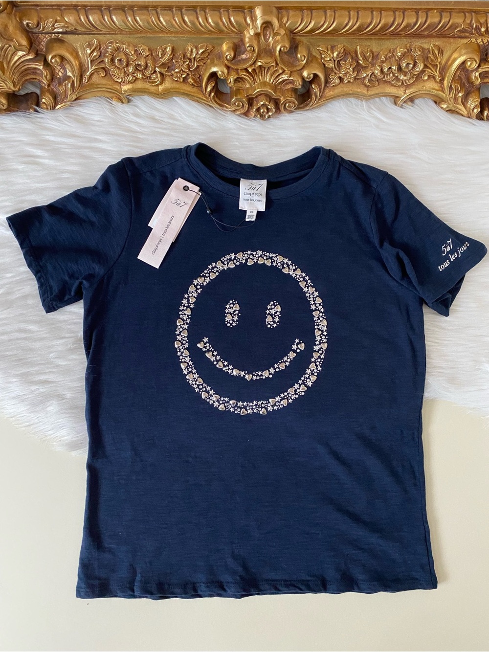 5 a 7 cinq a Sept Embellished Collage Smiley Tee Shirt NWT - Picture 2 of 13